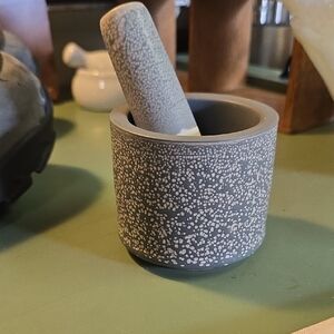 Elegant Speckled Ceramic Mortar and Pestle